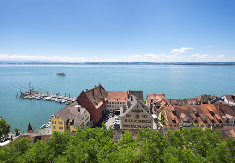 Deutschland, Meersburg, Bodensee, Hafen und Unterstadt - SIEF006907