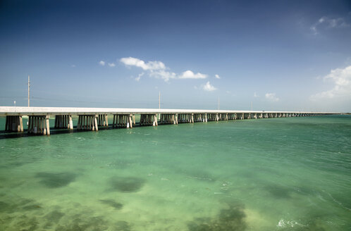 USA, Florida, Florida Keys, Sieben-Meilen-Brücke - STCF000126