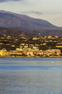 Italy, Liguria, Savona, City view - THAF001527