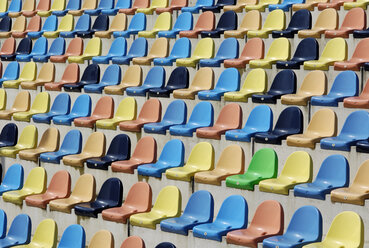 Colorful empty seats, grandstand - GUF000198