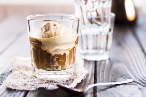 Glass of Affogato al caffe - SBDF002644