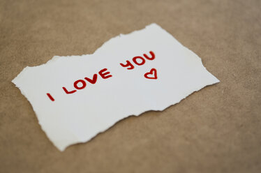 Sheet of paper with writing 'I Love You' - JPF000097