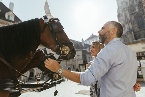 Austria, Vienna, couple at Stephansplatz stock photo