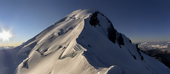 Frankreich, Chamonix, Mont-Blanc-Gebirge, Mont-Blanc-Gipfel - ALRF000313
