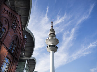 Deutschland, Hamburg, Blick auf den Heinrich-Hertz-Turm - KRPF001696