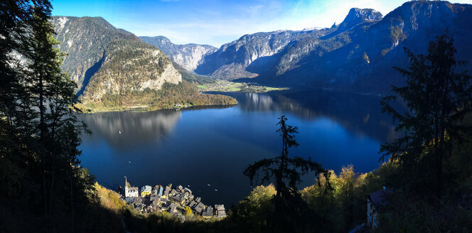 Österreich, Hallstatt und See - STCF000140