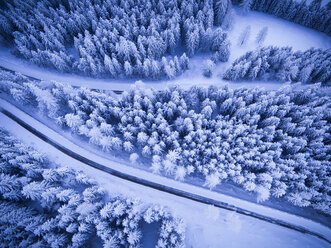 Germany, Bavaria, Rossfeldstrasse, alpine road in winter - STCF000147