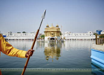 Indien, Punjab, Amritsar, Harmandir Sahib, Wachmann - DIS002348