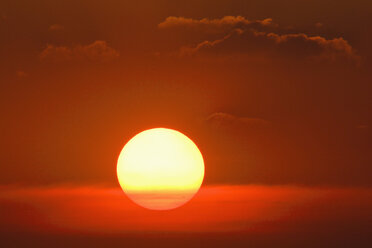 Deutschland, Bayern, Abendsonne, Wolken - UMF000799