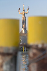 Deutschland, Konstanz, Imperia Statue an der Hafeneinfahrt - SHF001819