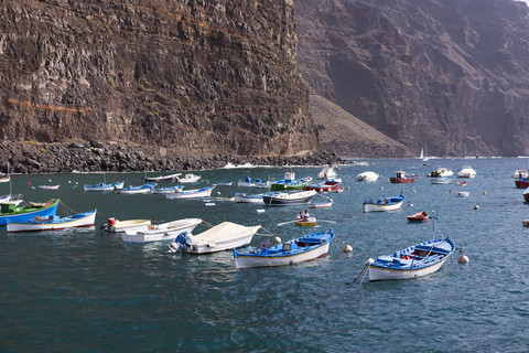 Spanien, La Gomera, Fischereihafen in Vueltas, lizenzfreies Stockfoto