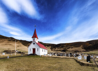 Iceland, Reyniskirkja, Church and graveyard - SMAF000422