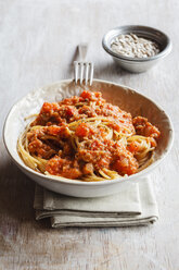 Dinkel-Vollkorn-Spaghetti mit veganer Bolognese aus Grünkern und Sonnenblumenkernen - EVGF002812