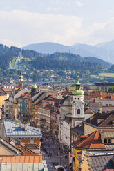 Österreich, Tirol, Innsbruck, Maria-Theresia-Straße, Fußgängerzone, Bergisel Stadion, Schanze - WDF003522