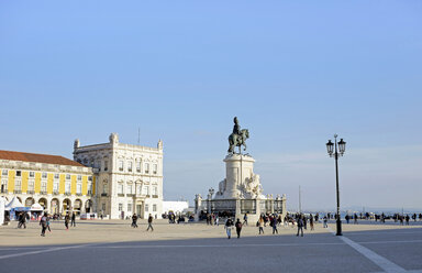 Portugal, Lisboa, Baixa, Praca do Comercio, Reiterstandbild Jose I - HLF000946