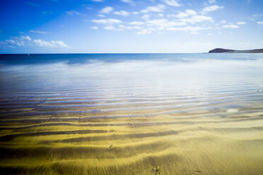 Spain, Tenerife, golden beach on the ocean - SIPF000197