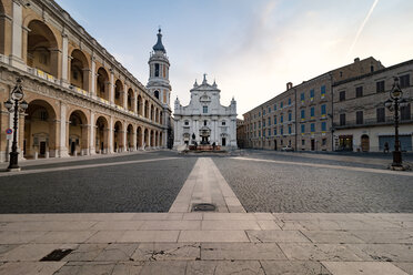 Italy, Loreto, Piazza della Madonna, Basilica of the Holy House, Palazzo Apostolico - CSTF000938
