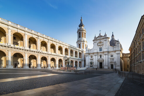 Italien, Loreto, Piazza della Madonna, Basilika des Heiligen Hauses, Palazzo Apostolico - CSTF000940