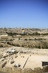 Israel, Jerusalem, cityscape with cemetery and Dome of the Rock - REAF000066