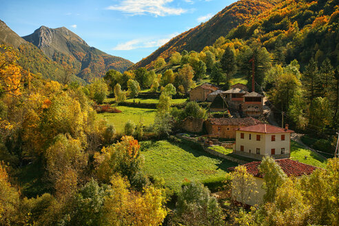 Spanien, Asturien, Naturpark Somiedo im Herbst - DSGF000957
