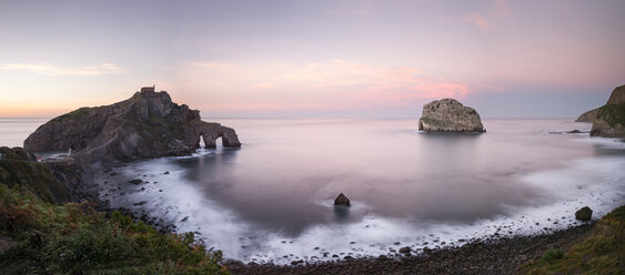 Spain, Bilbao, view to San Juan de Gaztelugatxe at twilight - EPF000006