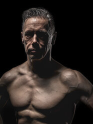 Portrait of mature crossfit athlete - MADF000827