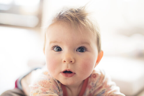 Portrait of astonished baby girl - BRF001259