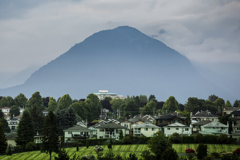 Kanada, Vancouver, Berg im Nebel - NGF000306