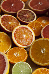 Halves of different citrus fruits - VABF000257