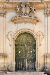 Italy, Sicily, Noto, Parrocchia Madonna del Carmine, portal of church - CSTF000972