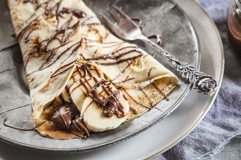 Crepe gefüllt mit Bananenscheiben und Nuss-Nougat-Creme - SBDF002703