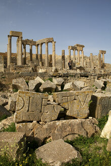 Tunesien, Gouvernement Beja, Römische Ruine von Dougga - DSGF001064