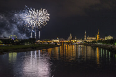 Deutschland, Dresden, Feuerwerk, Altstadtfest - PVCF000807