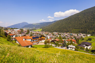 Österreich, Tirol, Stubai, Fulpmes, Stadtbild - WDF003554