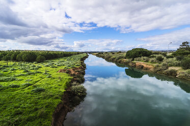 Portugal, Algarve, Landschaft bei Vilamoura - THAF001593