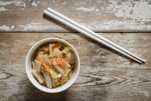 Kimchi, fermentierte koreanische Beilage aus Gemüse - EVGF002852