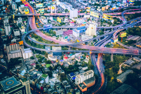 Thailand, Traffic in Bangkok in the evening - GIOF000793