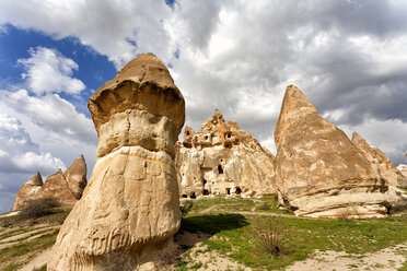 Turkey, Cappadocia, Goereme, view to fairy chimneys - DSGF001141