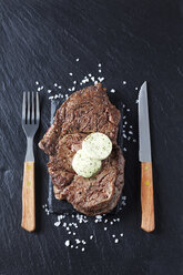 Rib eye steak with herbed butter and salt - CSF027352