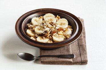 Dish of banana oatflakes granola - EVGF002870