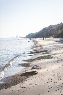 Germany, Nienhagen, Baltic Sea, beach in the morning - ASCF000546