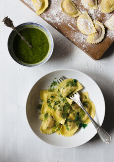 Hausgemachte Ravioli mit Pesto - DAIF000004