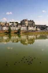 Frankreich, Amboise, Blick auf Chateau d'Amboise - DSG001146