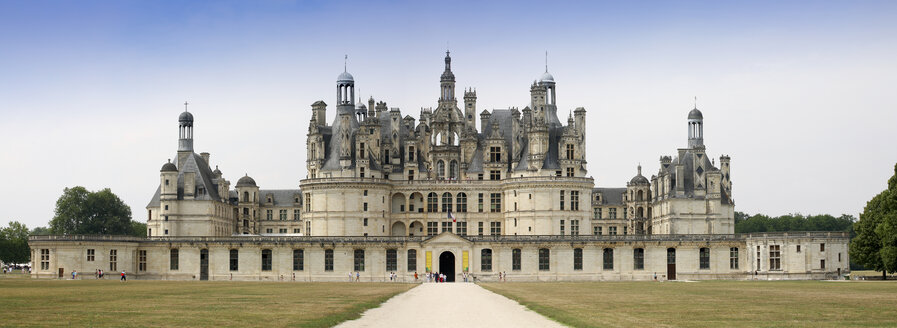 Frankreich, Chambord, Blick auf Chateau de Chambord - DSG001150