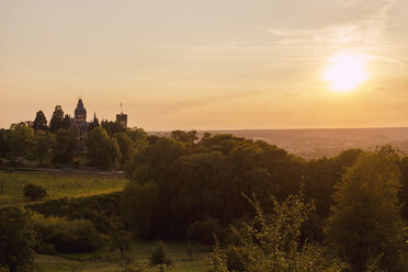 Germany, Bonn, Siebengebirge, Drachenfels at twilight - TAM000448