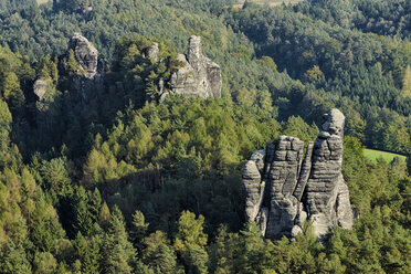 Germay, Saxony, Saxon Switzerland National Park, Honigsteine and Talwaechter rock formations - RUEF001690
