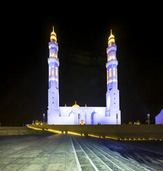 Oman, Muscat, Mohammed Al Ameen Mosque at night - AMF004821
