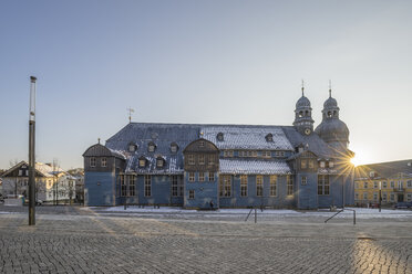 Deutschland, Clausthal-Zellerfeld, Marktkirche am Abend - PVCF000817