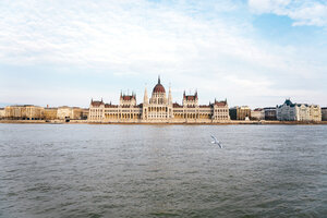 Ungarn, Budapest, Ungarisches Parlamentsgebäude an der Donau - GEMF000834