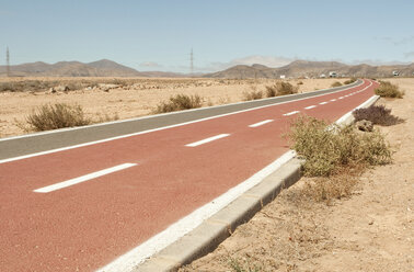 Spain, Fuerteventura, Country road at Corralejo - MFRF000615